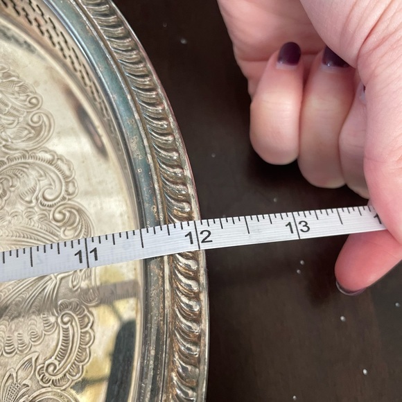 Vintage silver plate/tray. 12” diameter. Marlboro ep brass 2040 - Picture 7 of 8